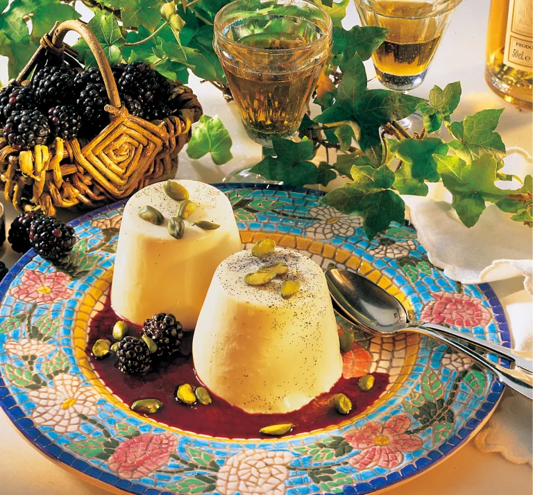 Panna Cotta mit Brombeerpüree
